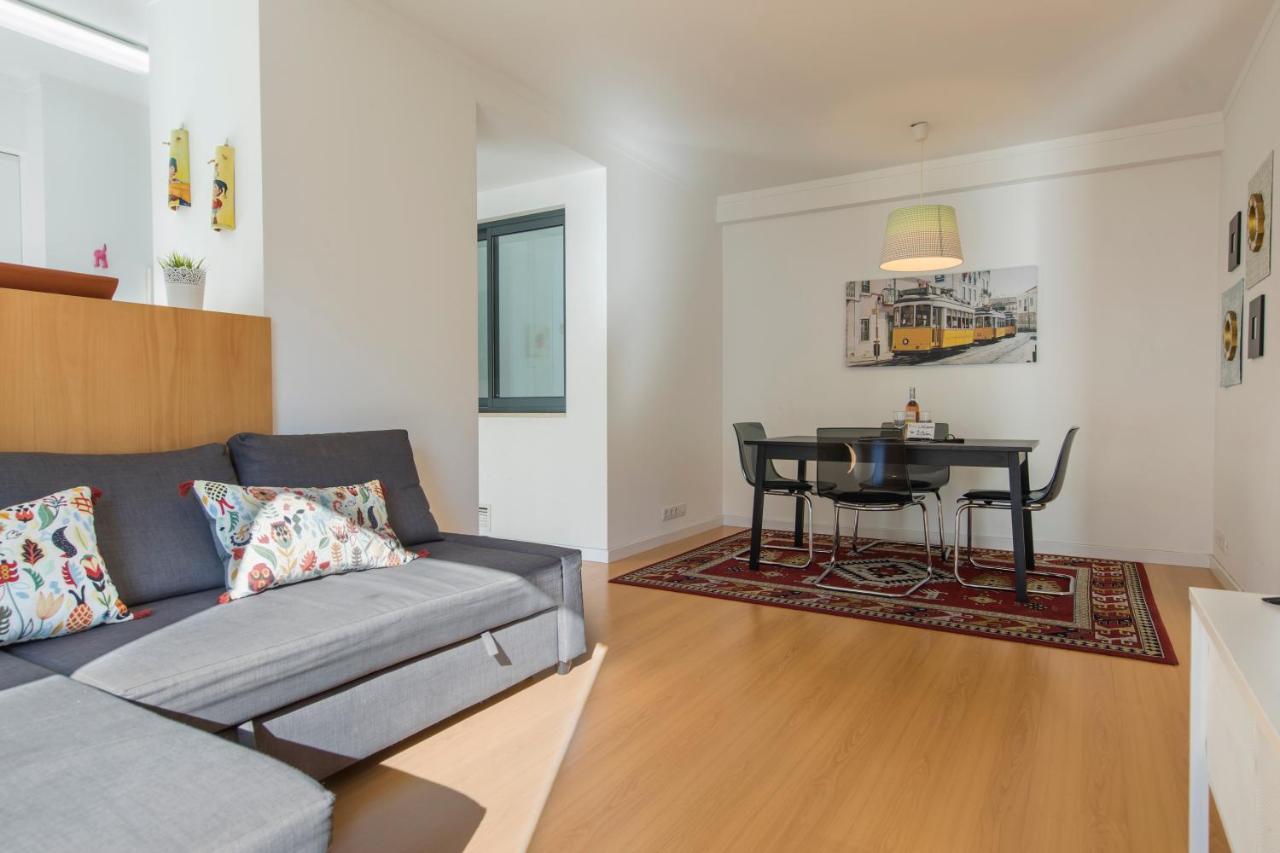 Charming In Center With Garage Apartment